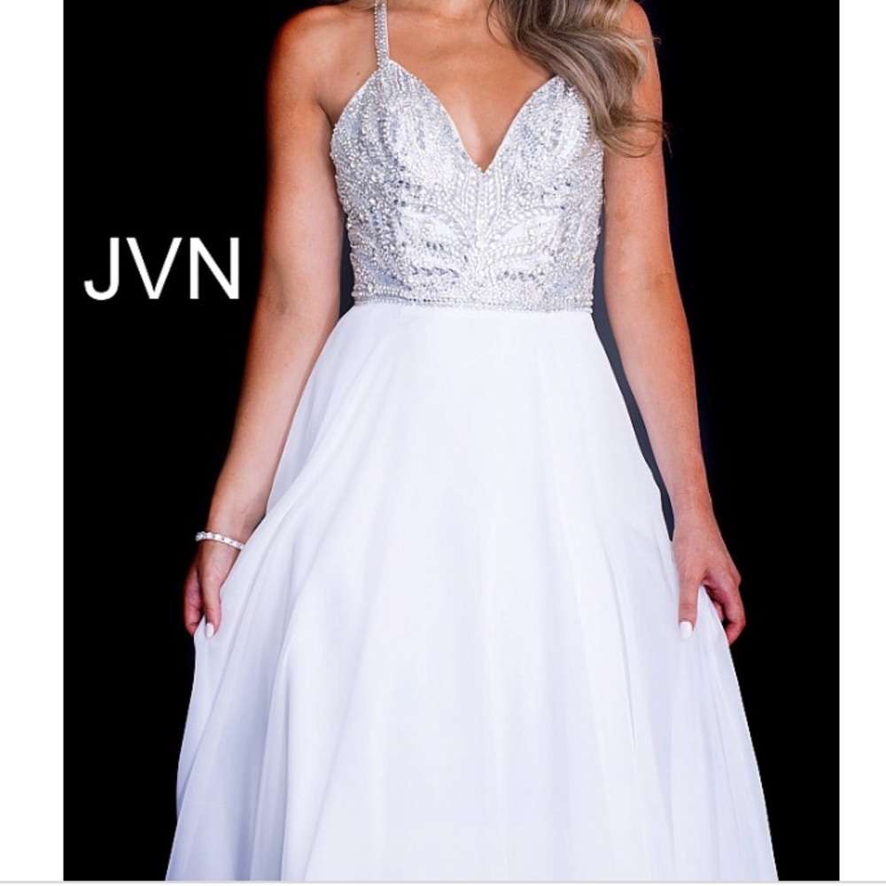 Selling a prom dress!!